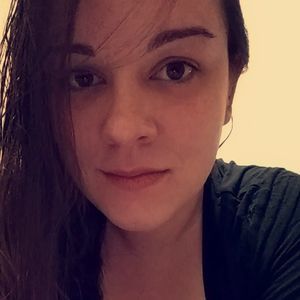 Meet your Posher, Cassandra